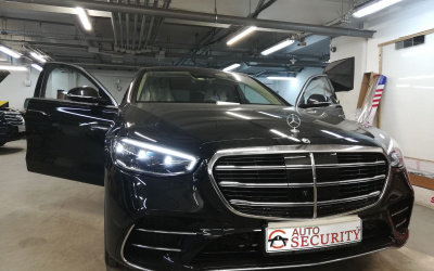 Mercedes-Benz S450L