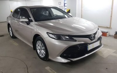 Toyota Camry 70